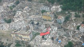 一组汶川地震自然灾难震撼的纪实照片高清视频素材